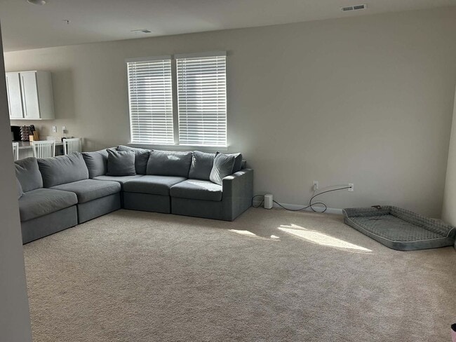 851 Derwent Ln