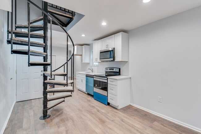 Building Photo - Brand New Luxury Temple Apartments Unit 2