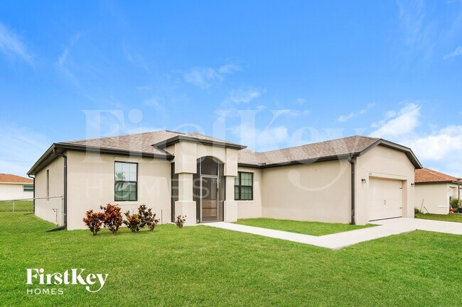 Photo - 2220 SW 3rd Ave