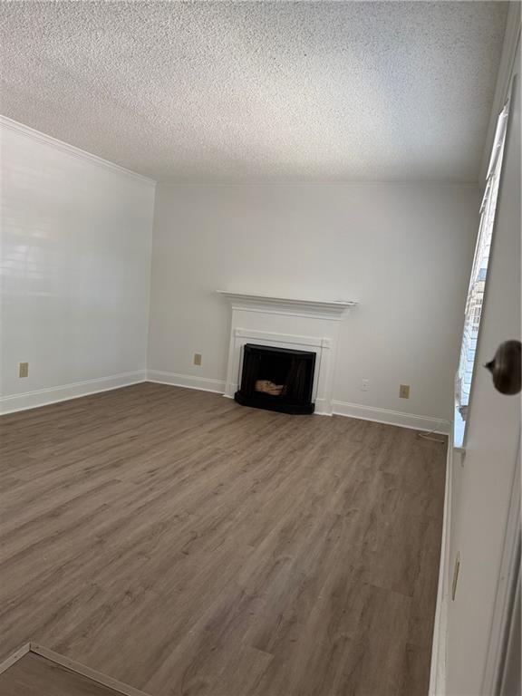 Photo - 240 Triumph Dr NW