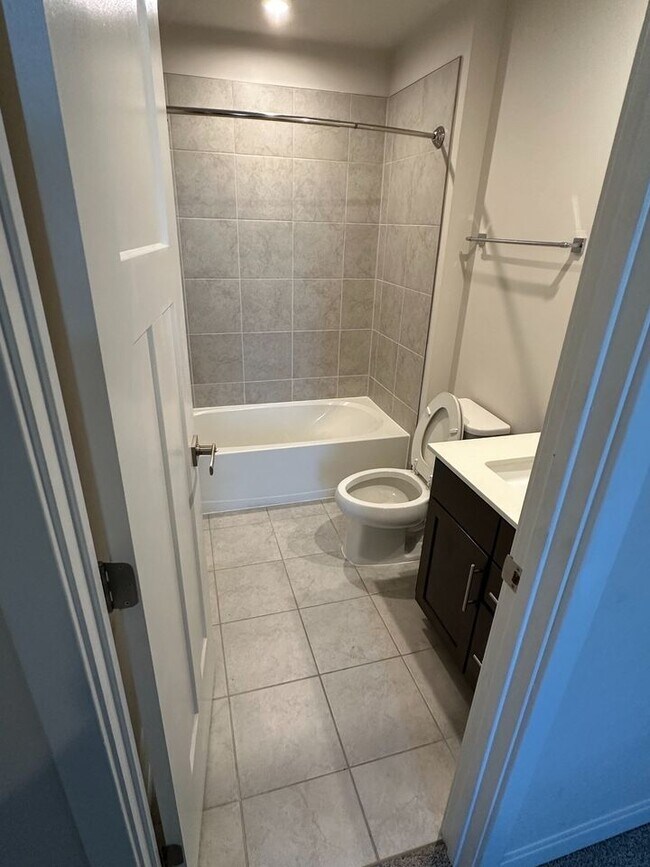 1006 Alum Spring Rd Townhome Townhome Rental in Fredericksburg VA