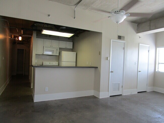 Photo - University Tower 2 BR