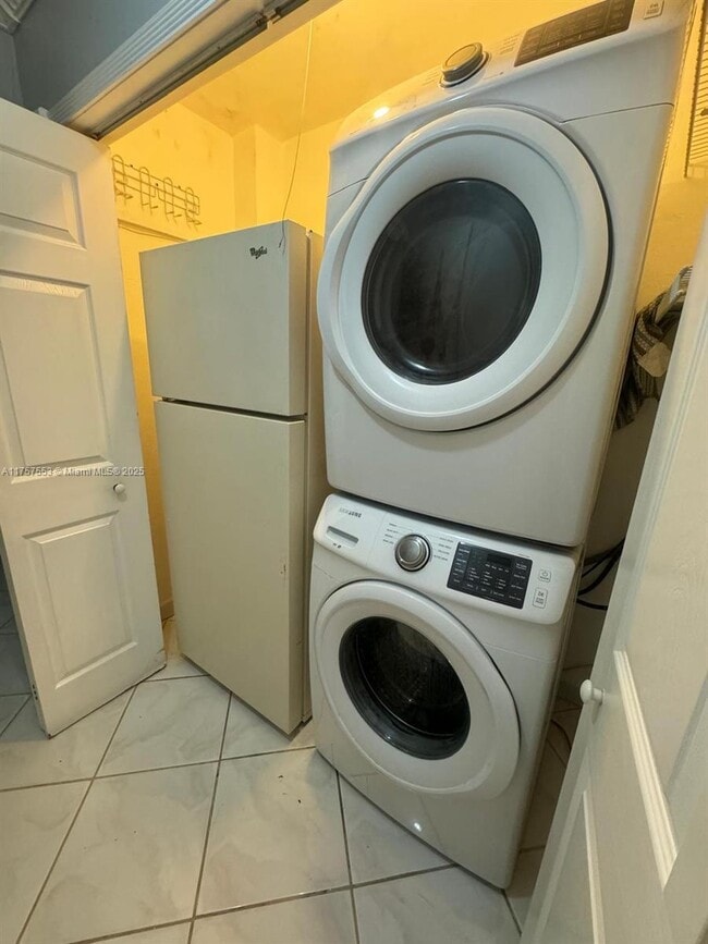 Photo - 7901 NW 33rd St