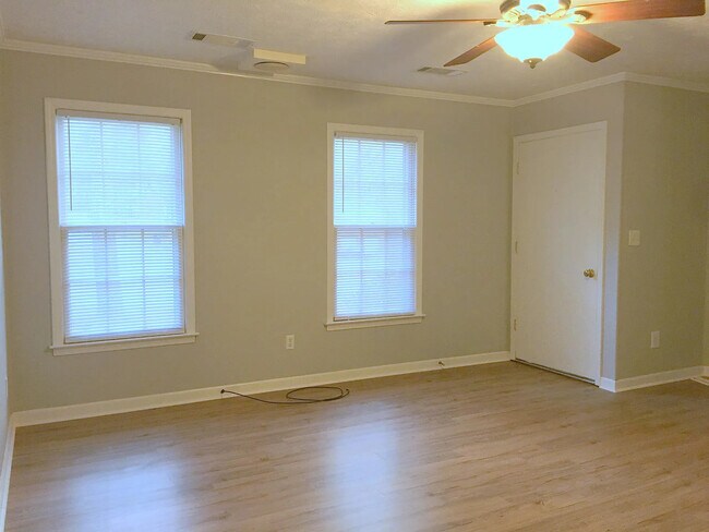 Photo - 4821 Valley Dale Dr SW Unit B