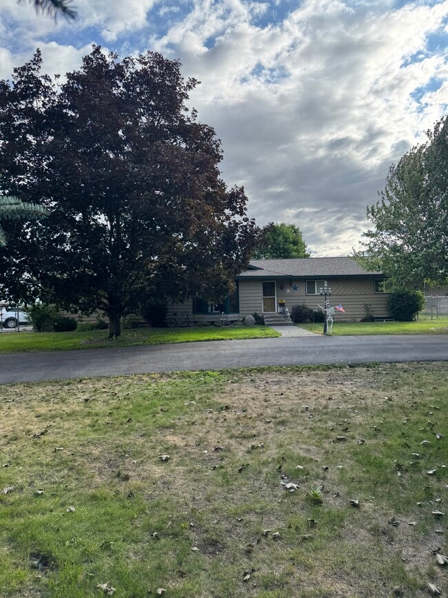 Photo - 9559 W Prairie Ave Casa