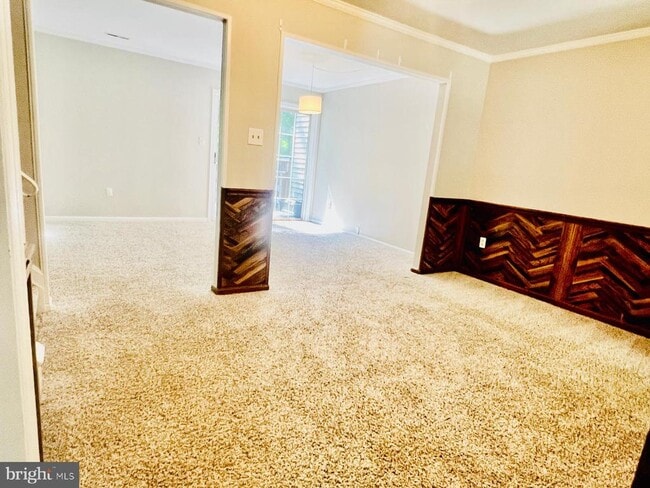 Photo - 4704 S Park Ct