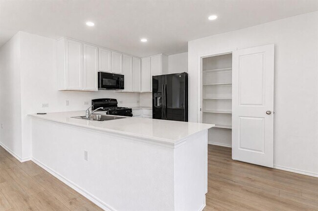 Photo - 2612 Schwartz Ln