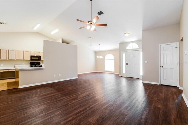 Photo - 33303 Lake Bend Cir