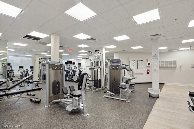 Building Photo - 1117 Sweetwater Ln Unit 2201