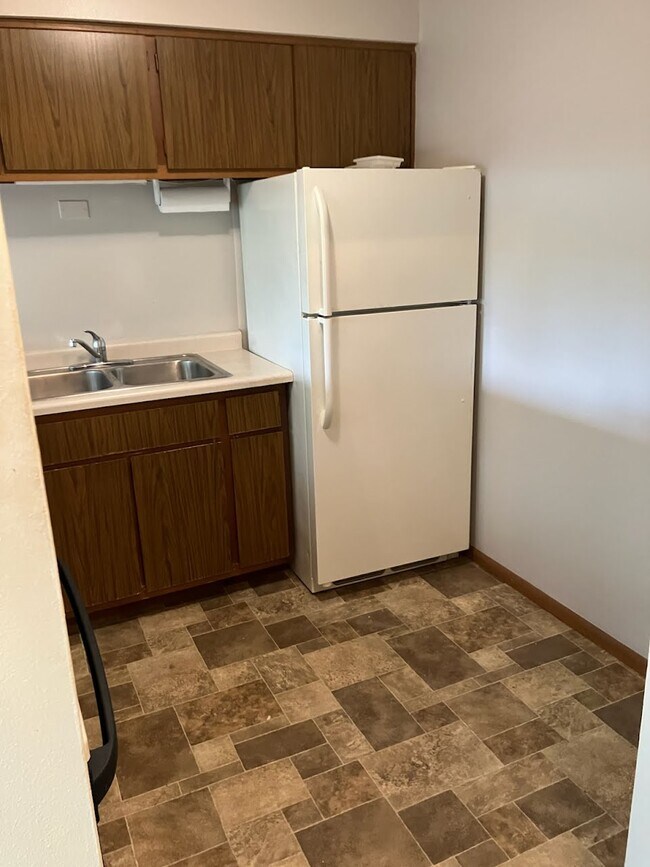 Building Photo - 5901 W Brown Deer Rd Unit #215