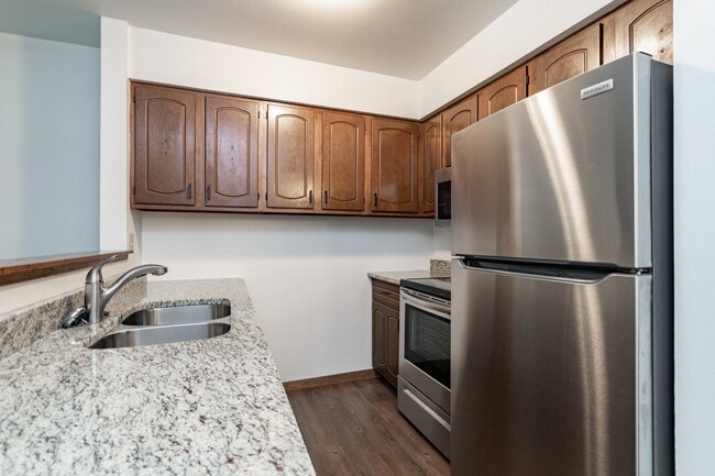 Photo - Heritage Square Apartments