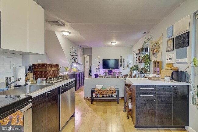 Photo - 517 Green Ln Unit #2