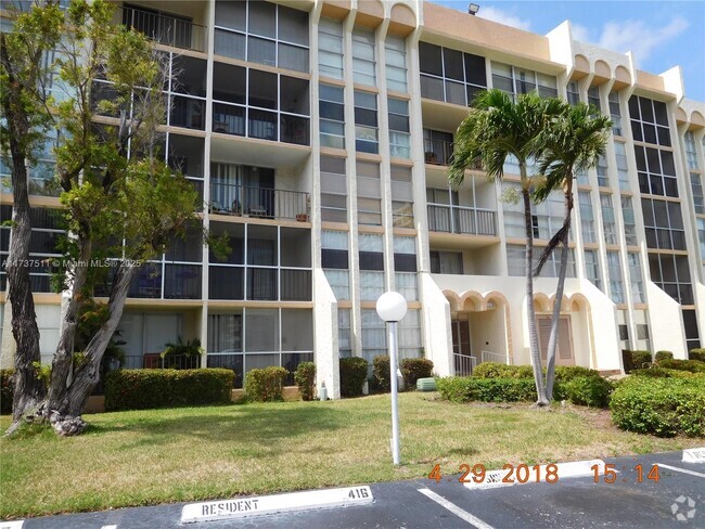 Building Photo - 801 Three Islands Boulevard Unit 105 Rental