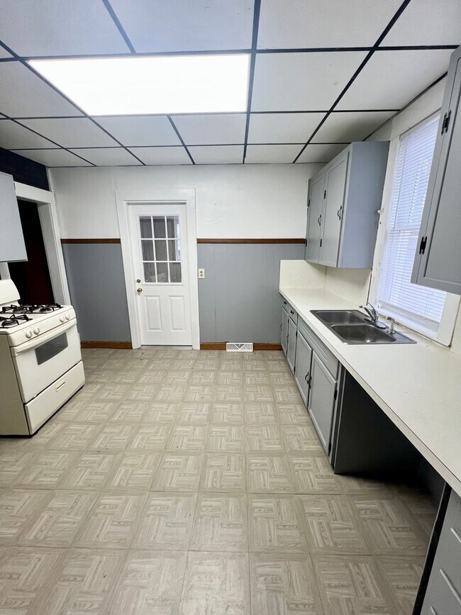 Photo - 1548 E 4th St Unit 1548 E 4th St