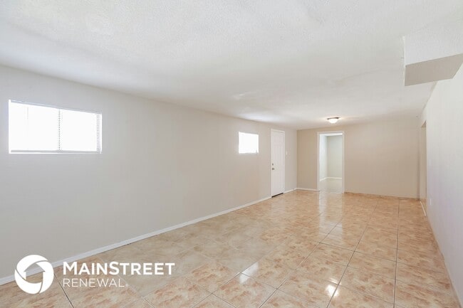 Photo - 5802 W Berkeley Rd