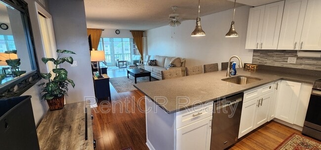 Photo - 19029 US Hwy 19 N Unidad 8-23