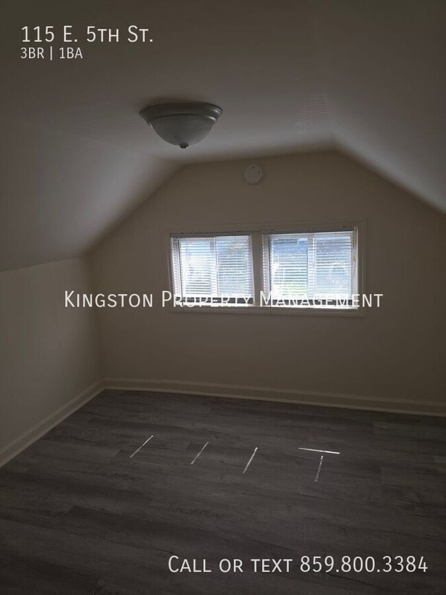 Building Photo - 115 E 5th St