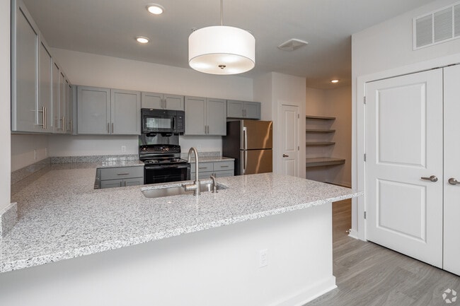 Photo - 8200 McCrory (Poplar McCrory)