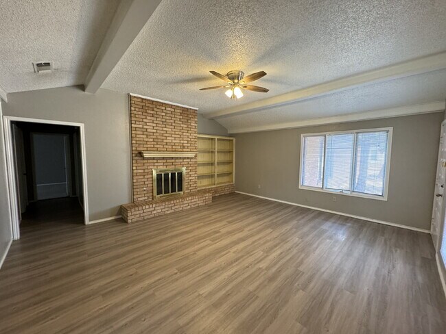 Photo - Stunning Duplex West Of Milwaukee & Minutes From Shadow Hills Golf Course!