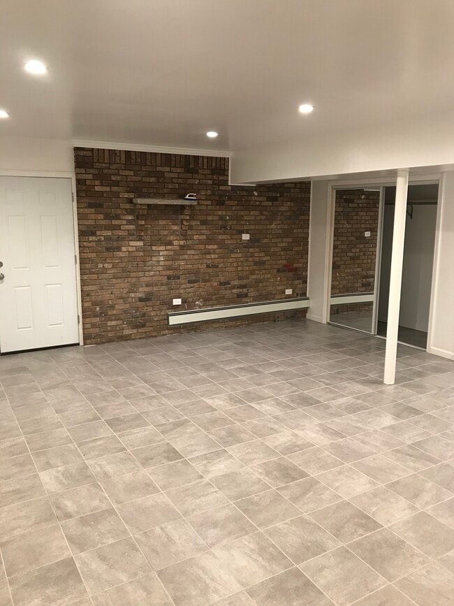 Building Photo - 32 Avenue C Unit Lower Level Rental