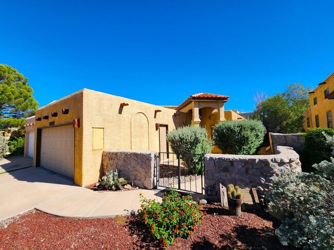 Photo - 2050 Pinecone Way