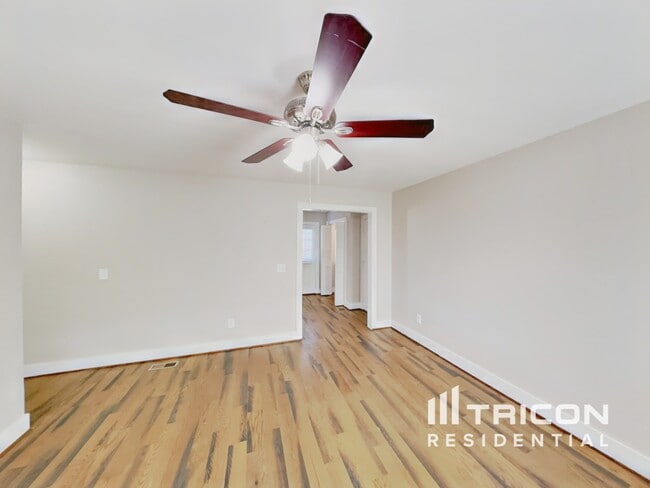 Photo - 110 West Dr