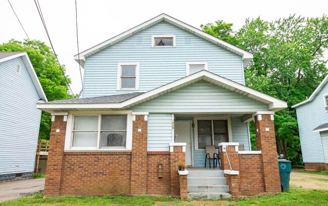 Building Photo - 1409 W Jackson St Unit 1409 1/2