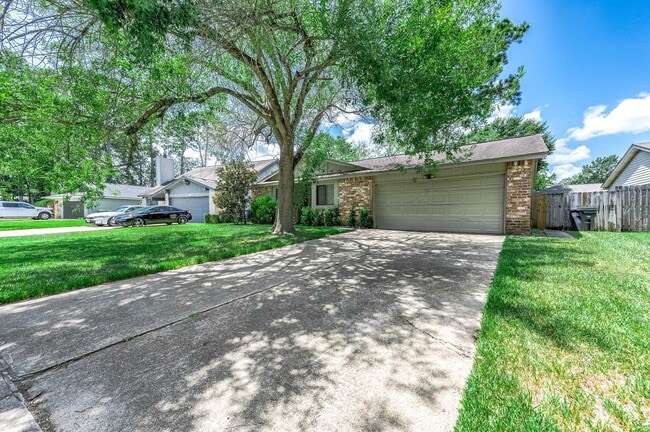 Photo - 17035 Seven Pines Dr