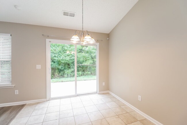 Photo - 2111 Hunters Trail Dr