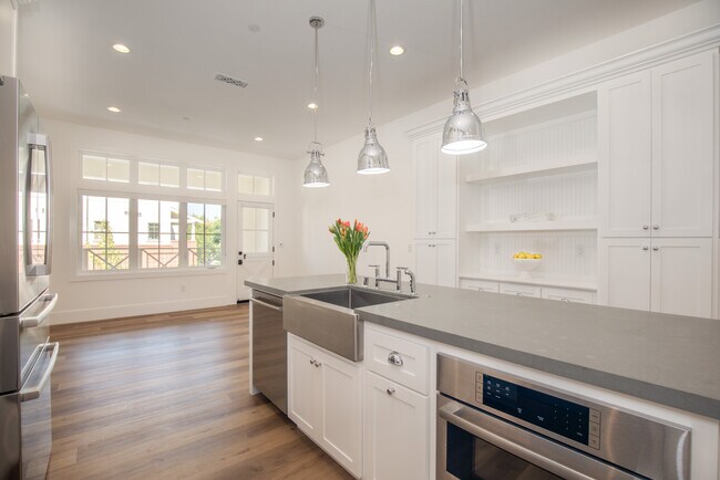 Photo - 170 Lottie Ln