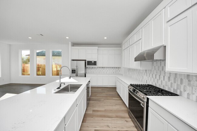 Building Photo - 32031 Victoria Meadow Dr