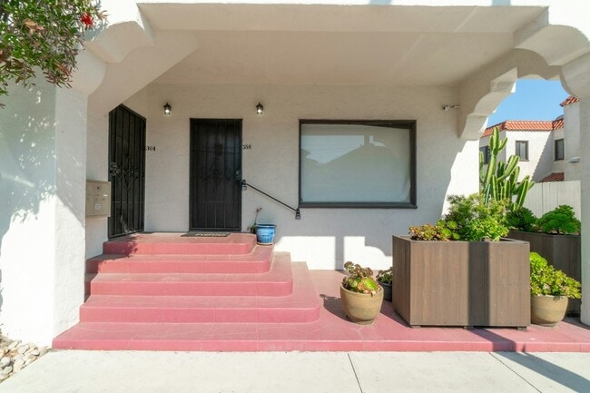 358 Orange Ave