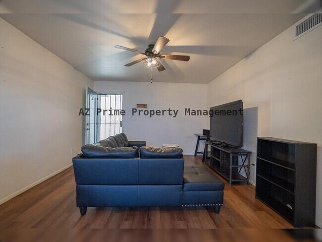 Photo - 5135 N 10th St Unit 7