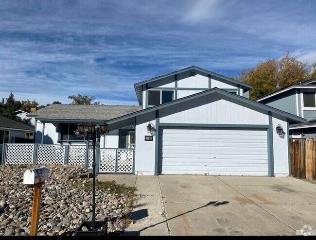 Building Photo - 1908 Pinewood Dr Rental