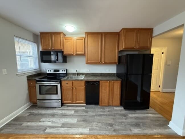 Photo - 1953 Euclid Ave Unit 206