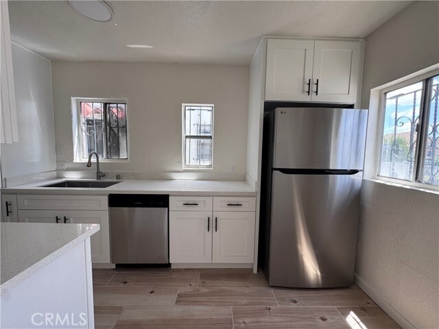 Photo - 8220 Wall St