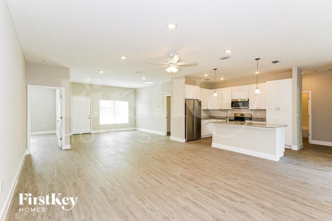 Photo - 3171 Fergus Ave