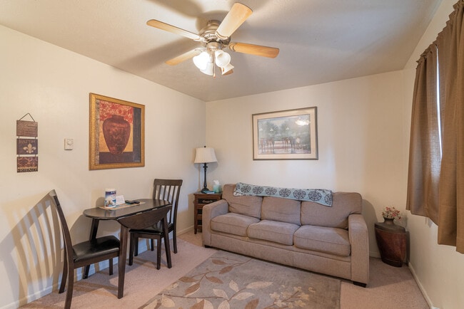 Photo - 2800 Albright Rd - Nightly Leasing!