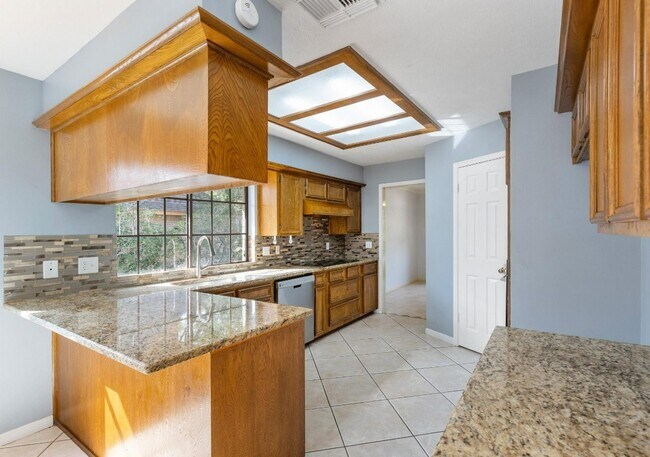 Photo - 3926 Oak Gardens Dr