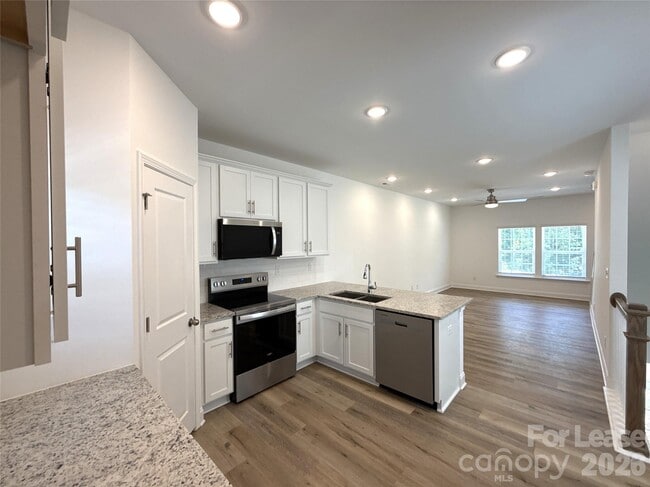 Photo - 3220 Butler Hl Dr