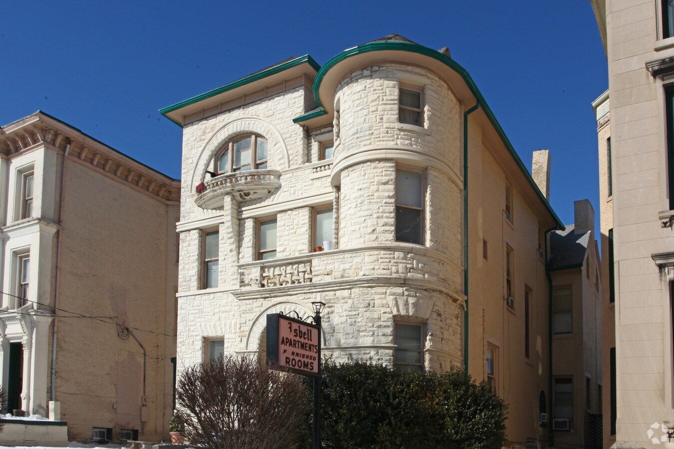 Photo - Isbell Apartments