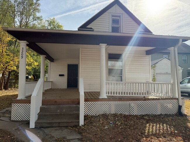 Photo - Lovely & Spacious 4-Bedroom Single-Family Home with Open Backyard