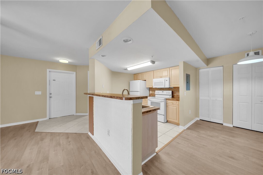 Photo - 1767 Four Mile Cove Pkwy Unit 826