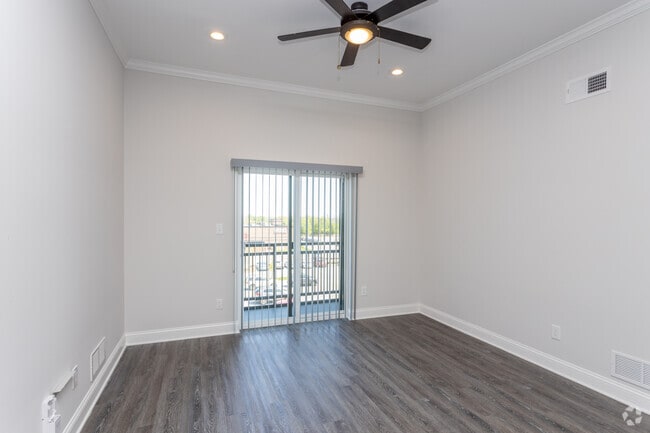 The W: 3BR, 3BA - 1,435 SF - Living Room