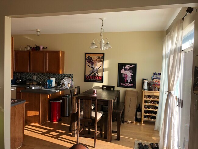 Dining area view from living room - 1132 Coventry Cir