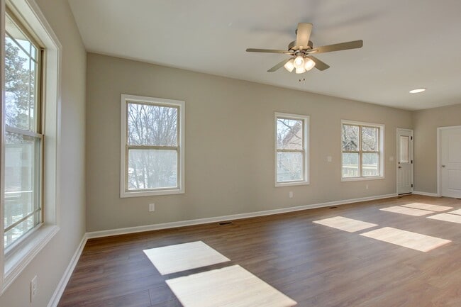 Photo - 420 S 2nd St Unit 420 S 2nd St.  A Clarksville TN 37040