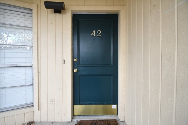 Photo - 800 Post Oak Blvd Unit 42