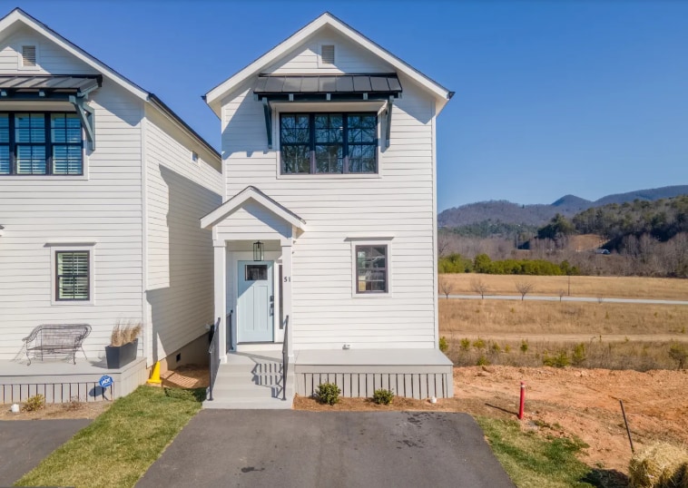 Photo - 51 Cottonwood St