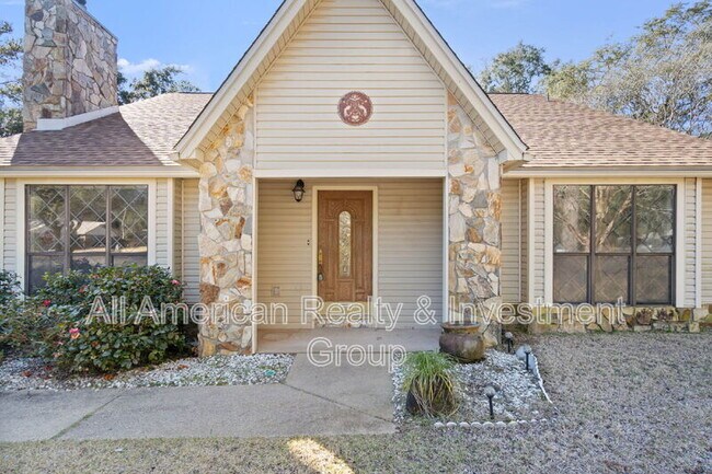 Photo - 661 St Lucia Cove