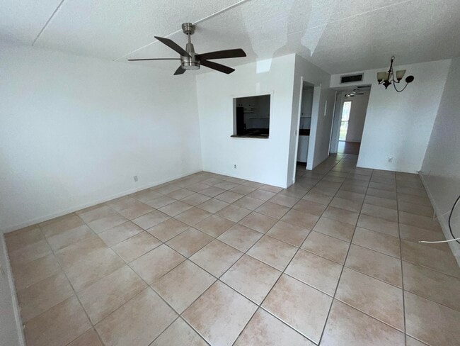 Photo - 400 Village Green 216 Cir Unit 216